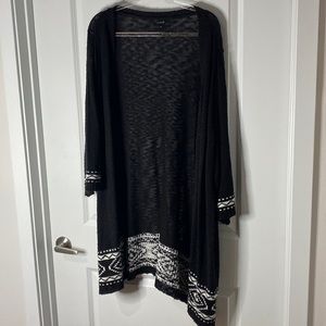 Black & White Knit Patterned Cardigan - Size 5